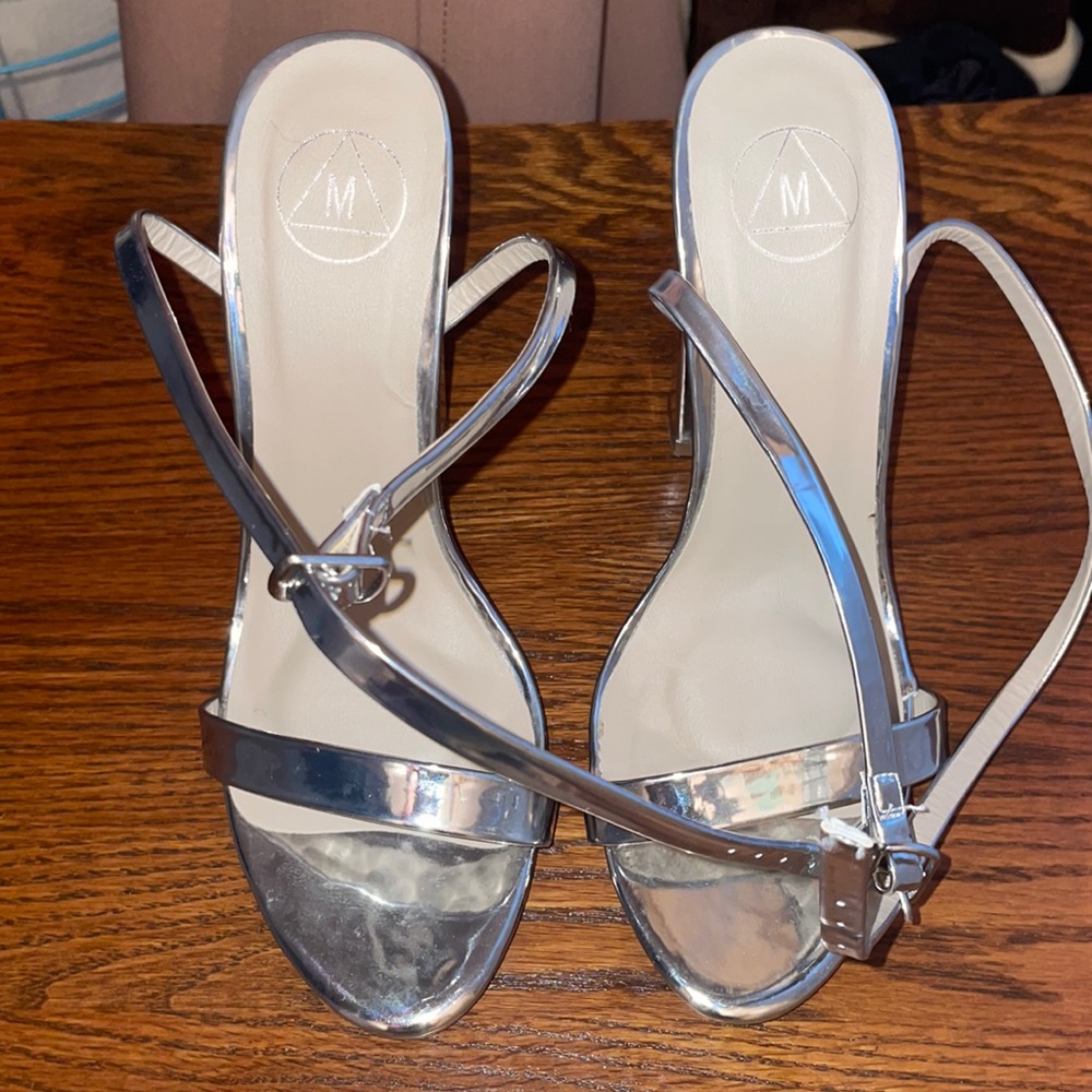 Misguided size 38 silver wrap heels